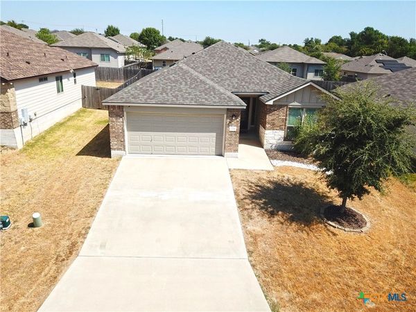 2214 Petersburg Lane , Temple, TX 76504