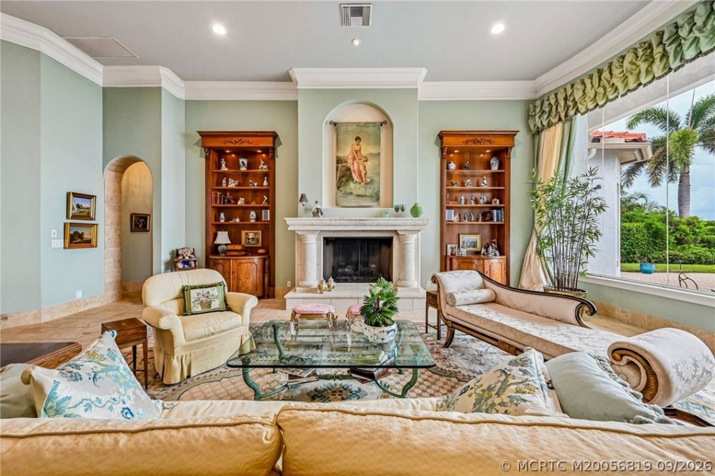 118 SW Palm Cove Drive, Palm City, FL 34990 Photo
