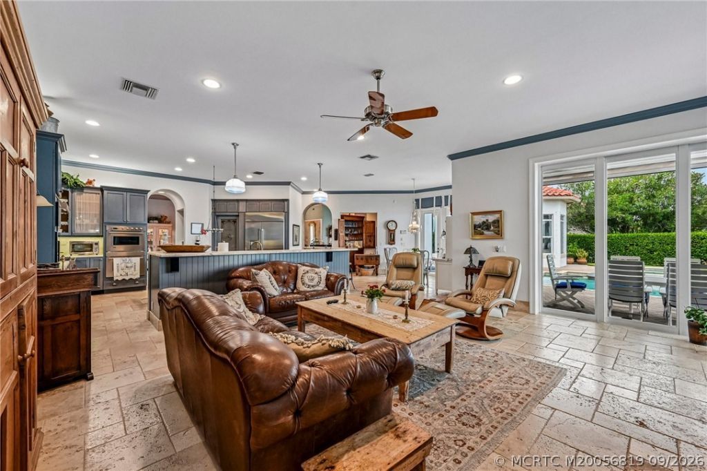 118 SW Palm Cove Drive, Palm City, FL 34990 Photo