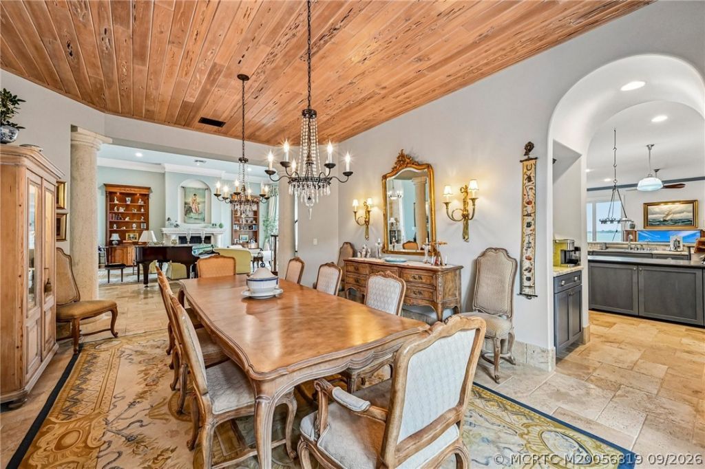 118 SW Palm Cove Drive, Palm City, FL 34990 Photo