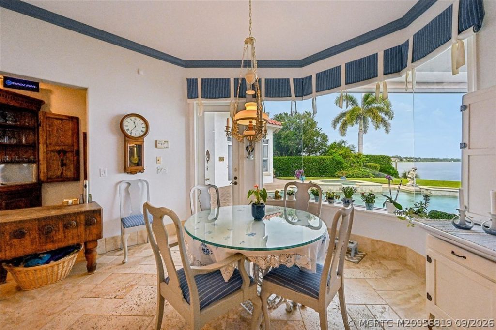 118 SW Palm Cove Drive, Palm City, FL 34990 Photo