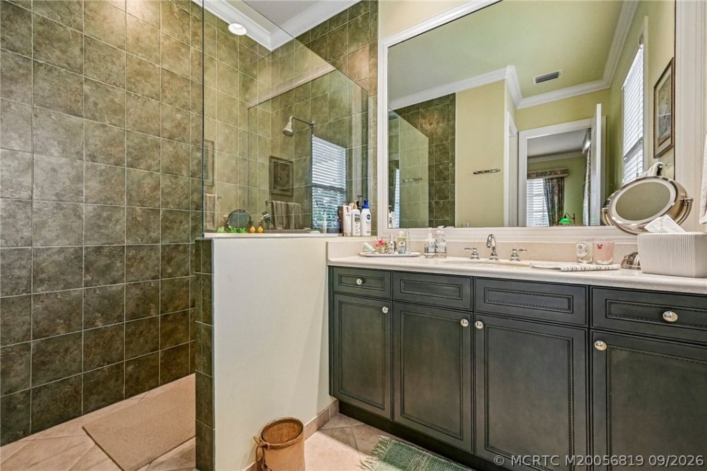 118 SW Palm Cove Drive, Palm City, FL 34990 Photo