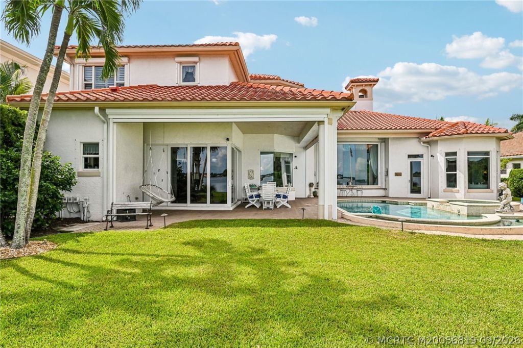 118 SW Palm Cove Drive, Palm City, FL 34990 Photo