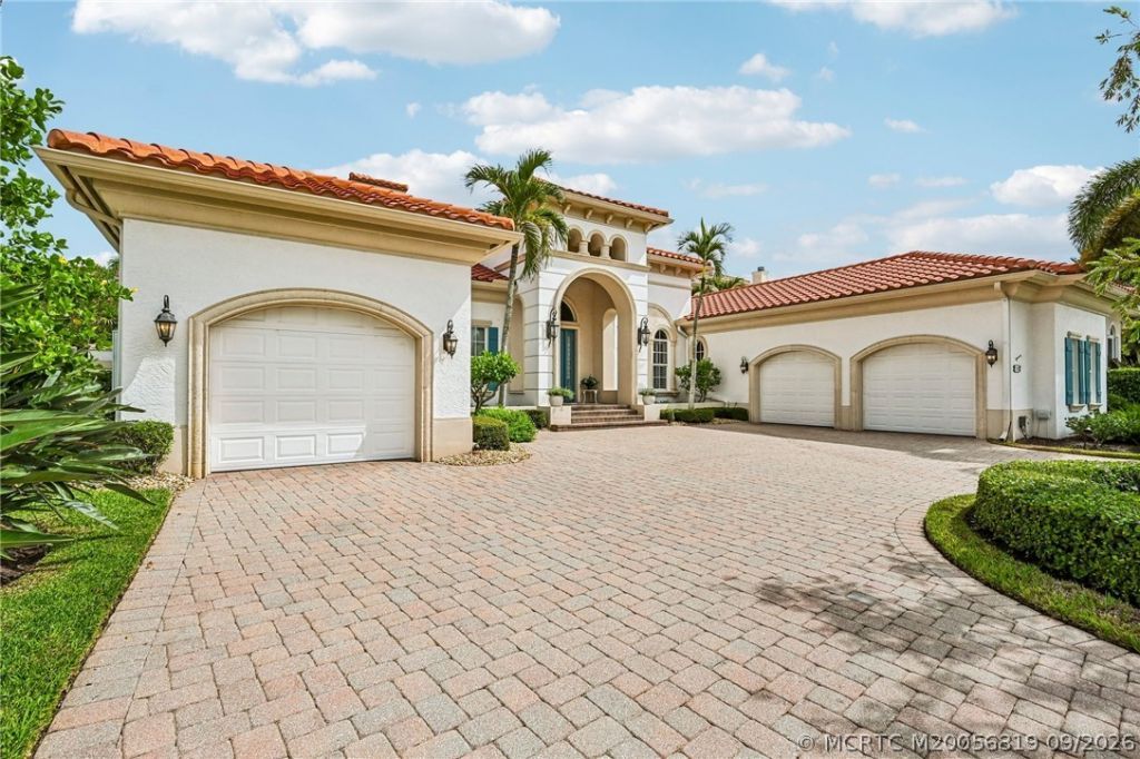 118 SW Palm Cove Drive, Palm City, FL 34990 Photo