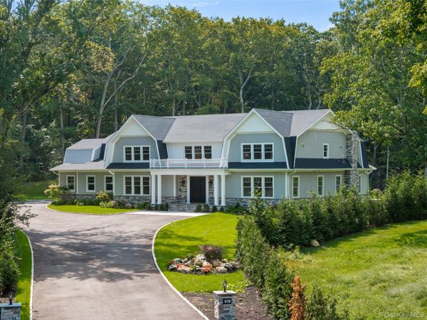 541 Split Rock Road , Syosset, NY 11791
