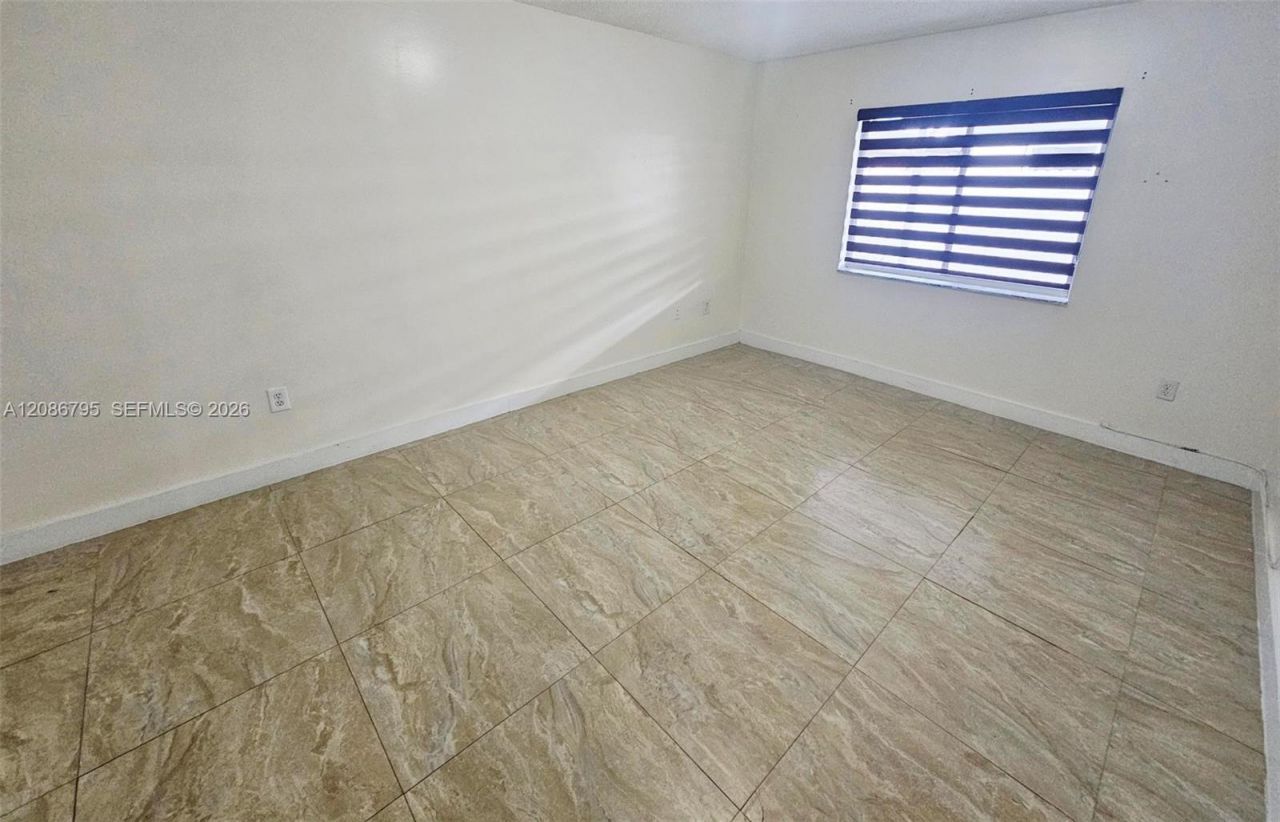 9319 NW 121 St, Unit 9319, Hialeah Gardens, FL 33018 Photo