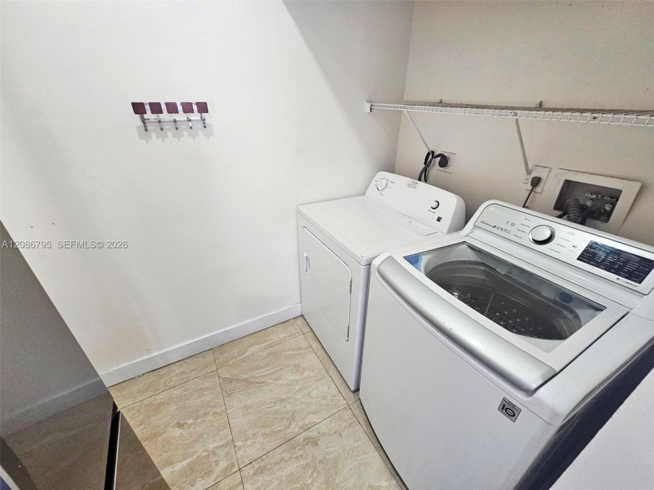 9319 NW 121 St, Unit 9319, Hialeah Gardens, FL 33018 Photo