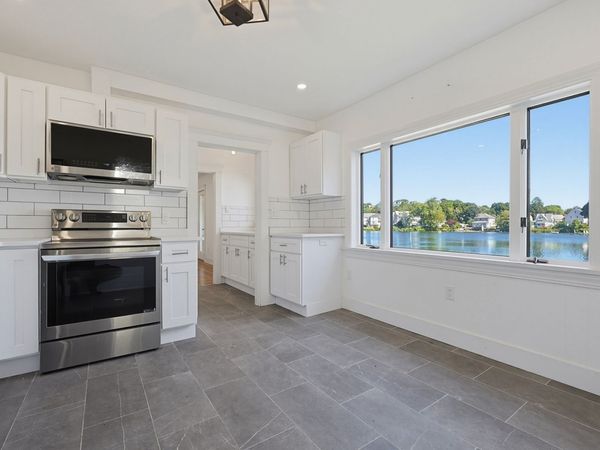 33 Sweetser Ter, Unit 1, Lynn, MA 01904