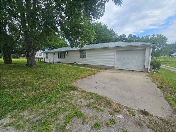 501 S Dudley Street, Hamilton, MO 64644