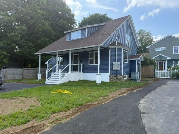 38A Wesleyan St, Shrewsbury, MA 01545