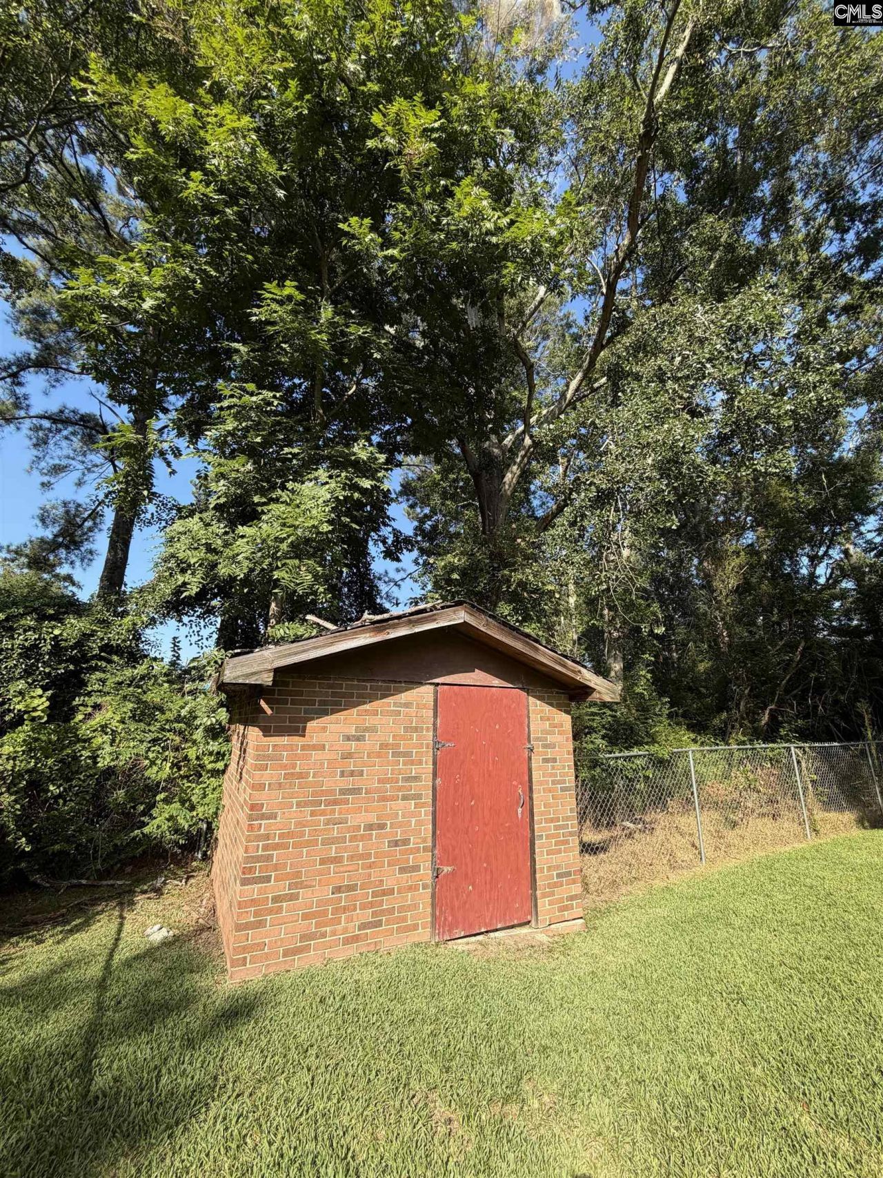 2307 Brookside Drive Photo 11
