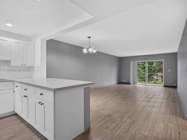 2980 Riverside Dr, Unit 227-3, Coral Springs, FL 33065