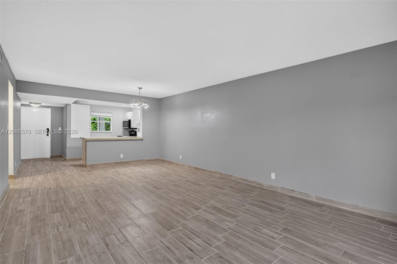 2980 Riverside Dr, Unit 227-3, Coral Springs, FL 33065 Photo