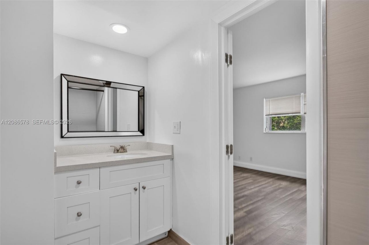 2980 Riverside Dr, Unit 227-3, Coral Springs, FL 33065 Photo