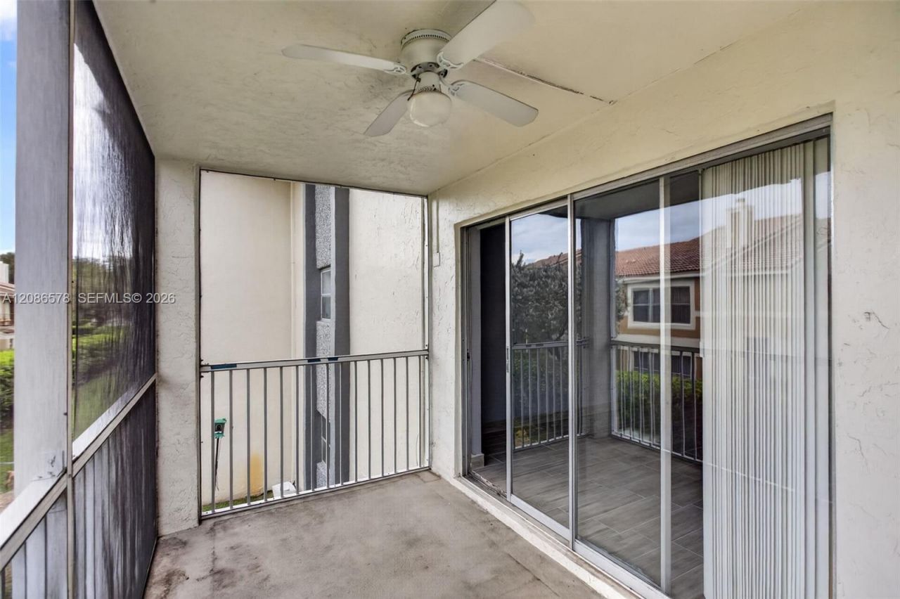 2980 Riverside Dr, Unit 227-3, Coral Springs, FL 33065 Photo