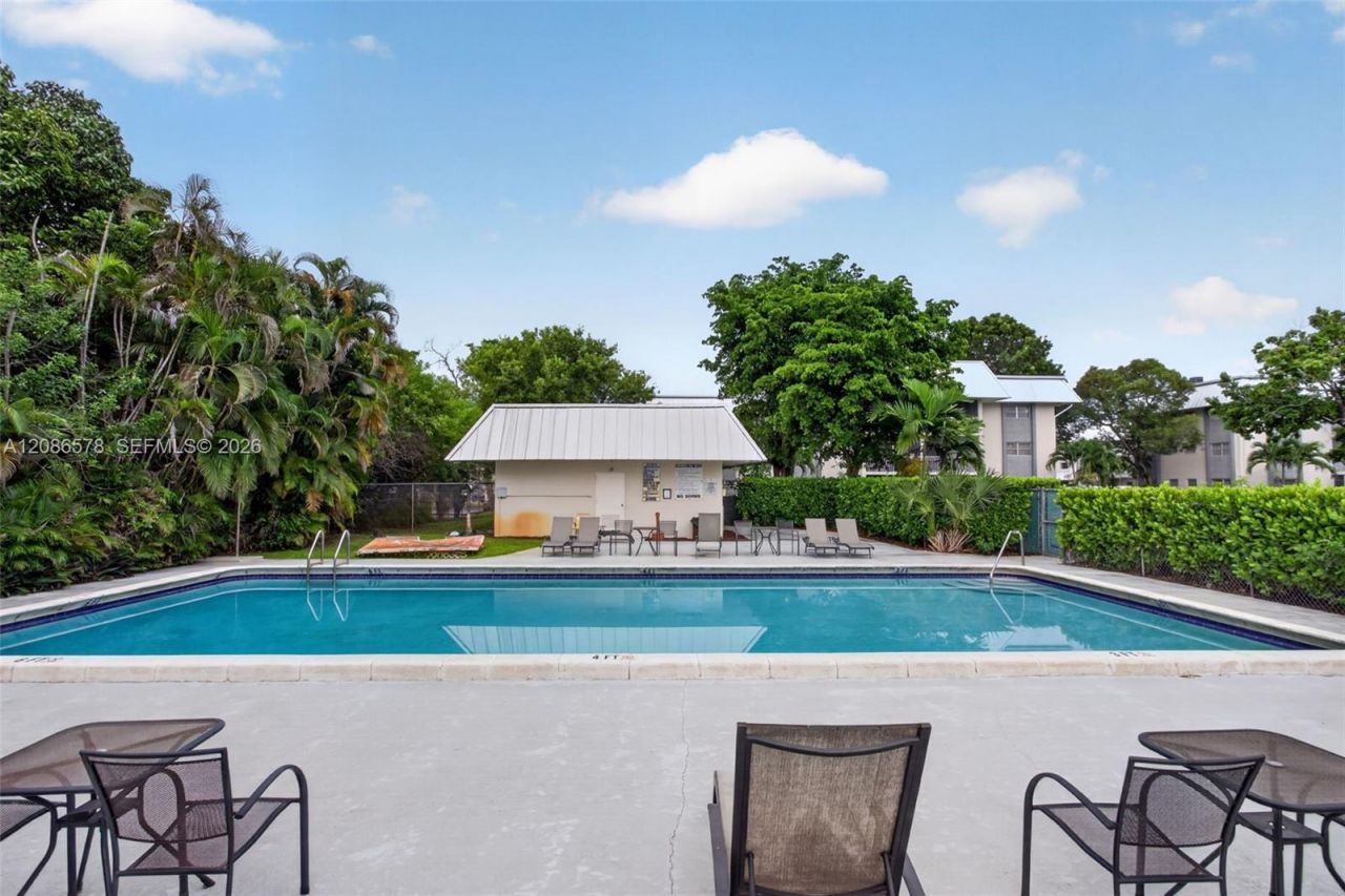 2980 Riverside Dr, Unit 227-3, Coral Springs, FL 33065 Photo