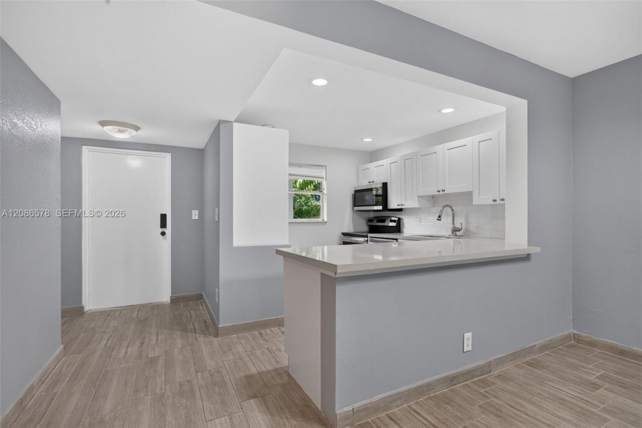 2980 Riverside Dr, Unit 227-3, Coral Springs, FL 33065 Photo