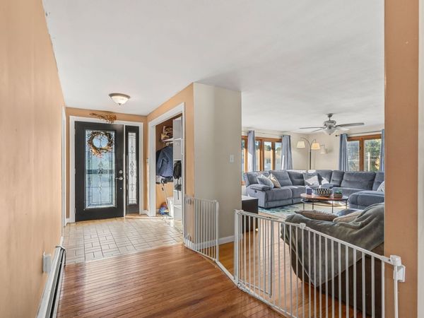 25 Belli Ave, Fitchburg, MA 01420