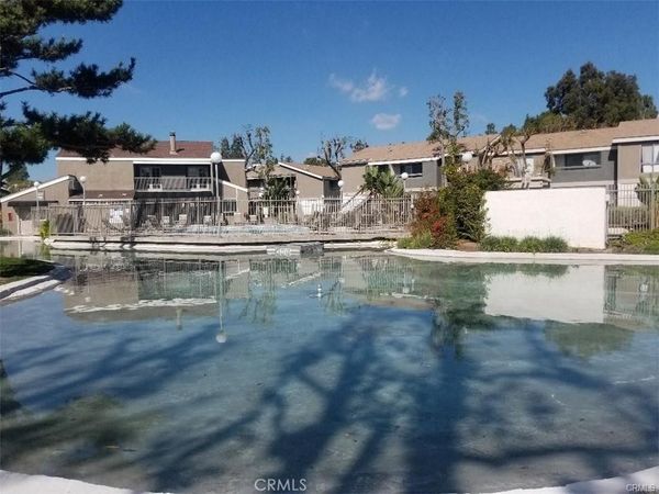 2847 S Fairview Street, Unit H, Santa Ana, CA 92704