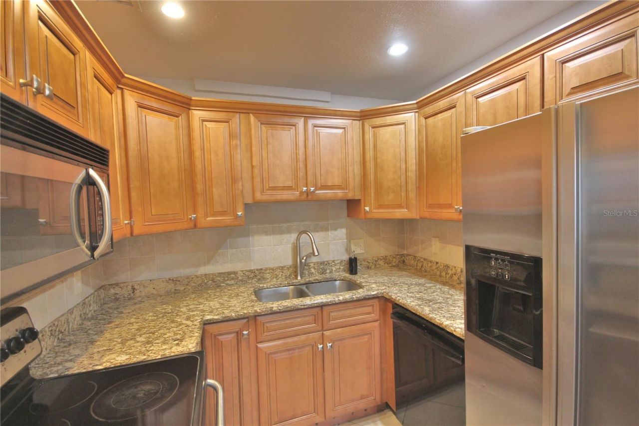 4805 Rilma Avenue, Unit 106, Sarasota, FL 34234 Photo