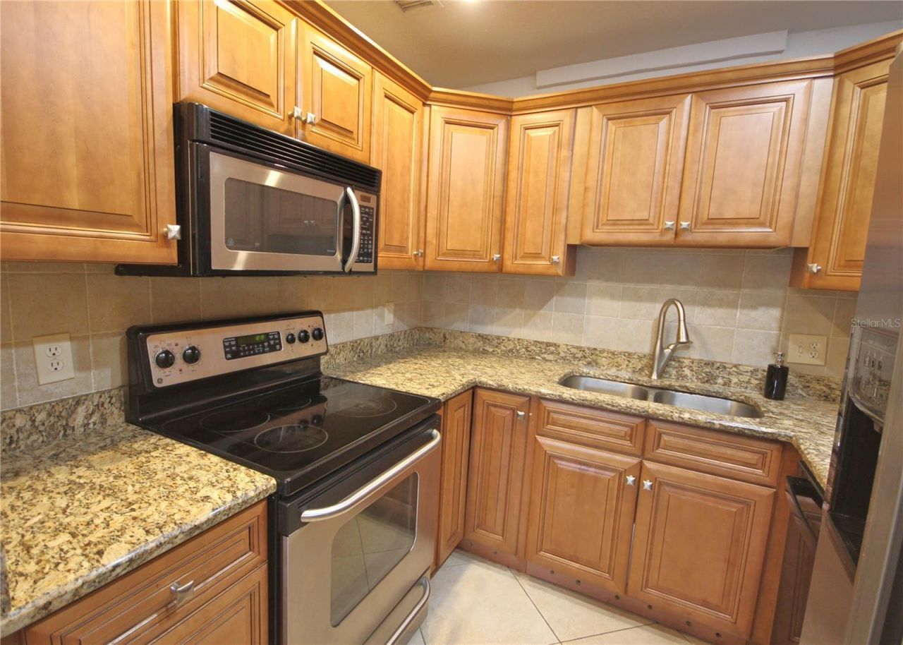 4805 Rilma Avenue, Unit 106, Sarasota, FL 34234 Photo