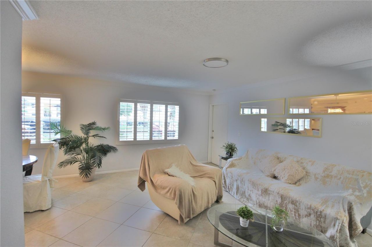 4805 Rilma Avenue, Unit 106, Sarasota, FL 34234 Photo