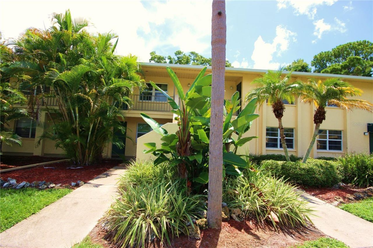 4805 Rilma Avenue, Unit 106, Sarasota, FL 34234 Photo