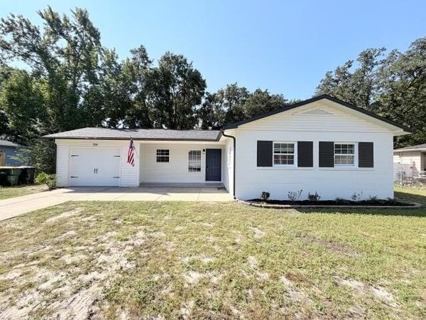 316 SW Hollywood Boulevard, Fort Walton Beach, FL 32548