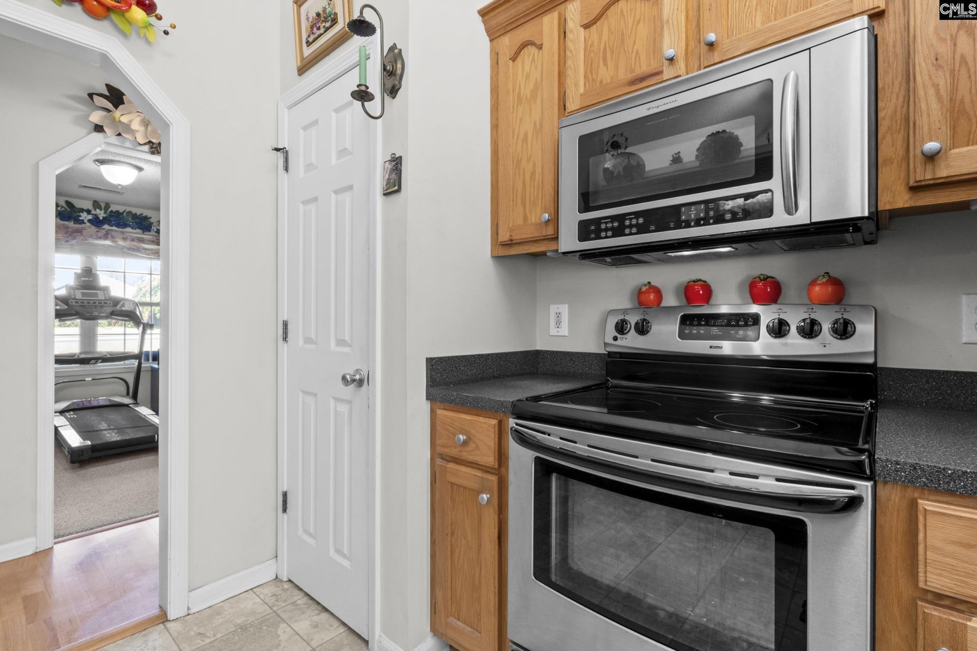 3110 Tamarah Way  Photo 11