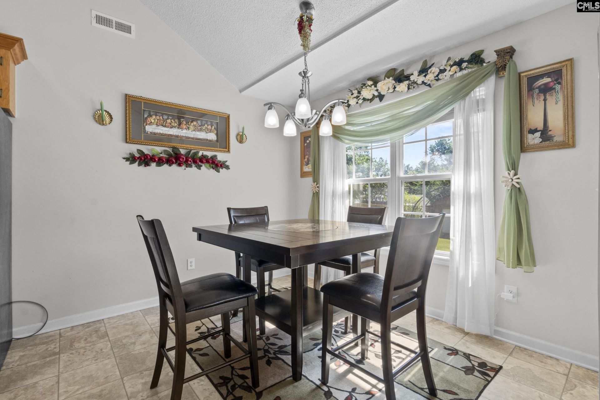 3110 Tamarah Way  Photo 7