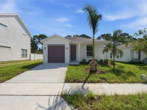3344 N Park Drive , Fort Pierce, FL 34982