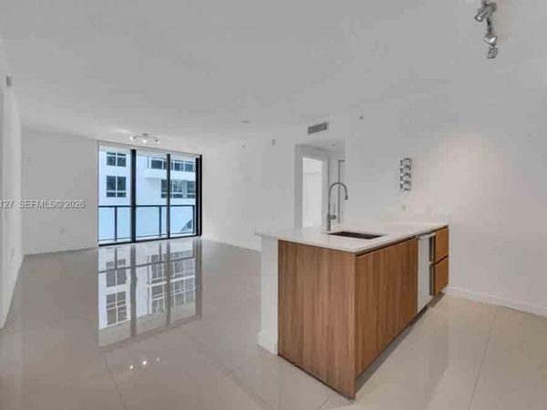 201 SW 17th Rd, Unit 302, Miami, FL 33129