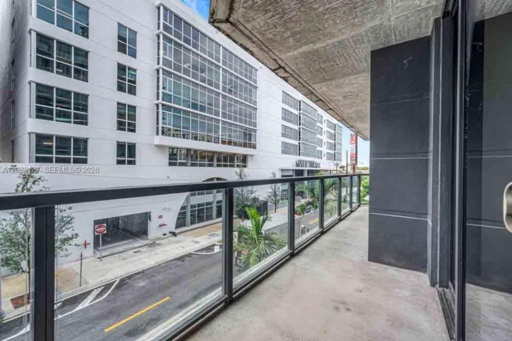 201 SW 17th Rd , Unit 302, Miami, FL 33129 Photo