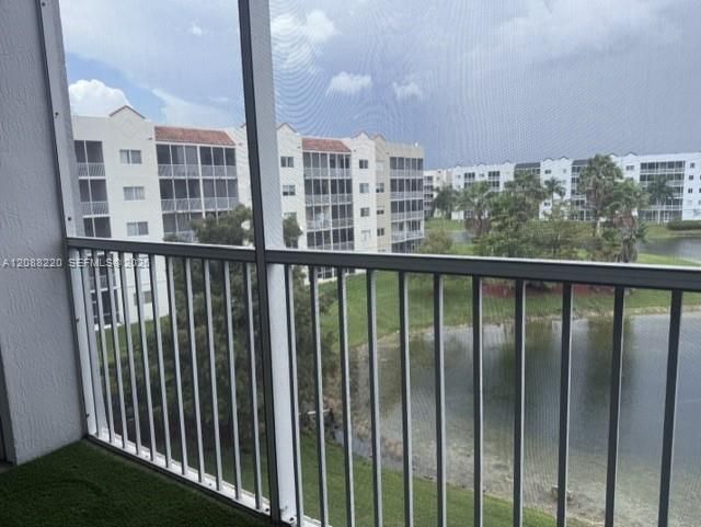 10730 NW 66th St, Unit 403, Doral, FL 33178 Photo