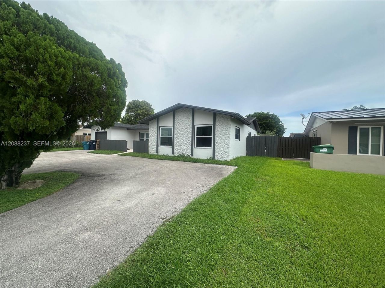 11611 SW 122nd Ave, Miami, FL 33186 Photo