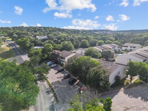 6718 Silvermine DR, Unit 302, Austin, TX 78736