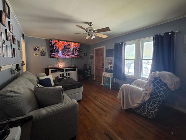 816 E E NW, Miami, OK 74354