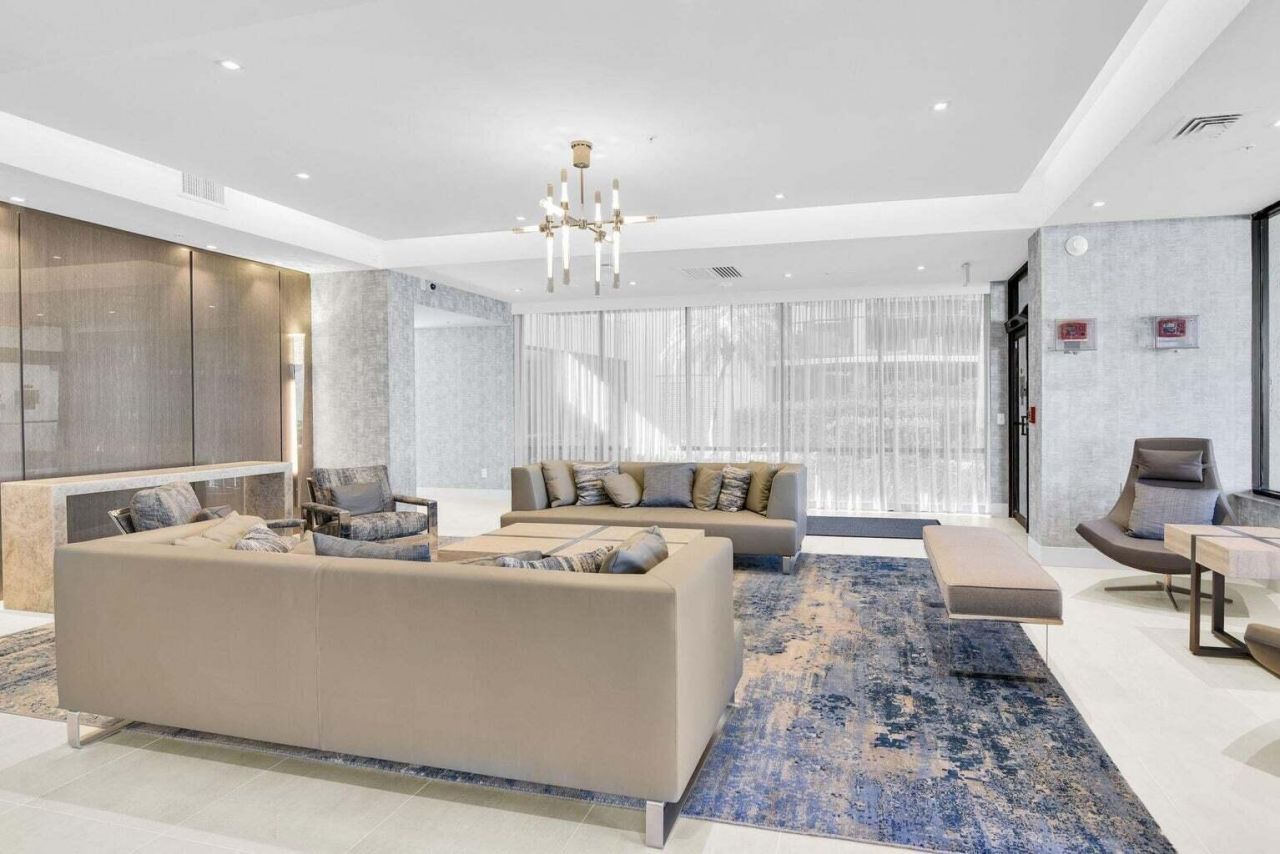 899 Jeffery Street, Unit 109, Boca Raton, FL 33487 Photo