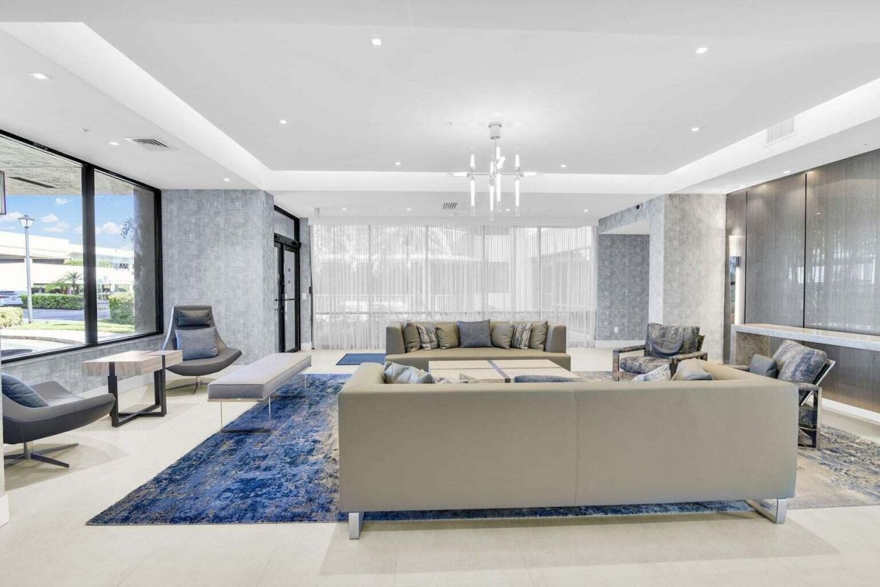 899 Jeffery Street, Unit 109, Boca Raton, FL 33487 Photo