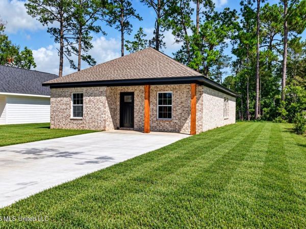 1524 Wynedote Drive, Gautier, MS 39553