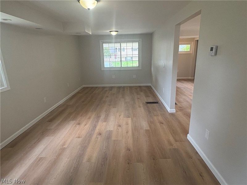 652 Alameda Avenue, Sheffield Lake, OH 44054 Photo 9