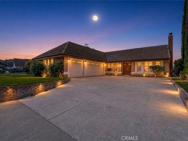 551 S Paseo Lucero, Anaheim, CA 92807