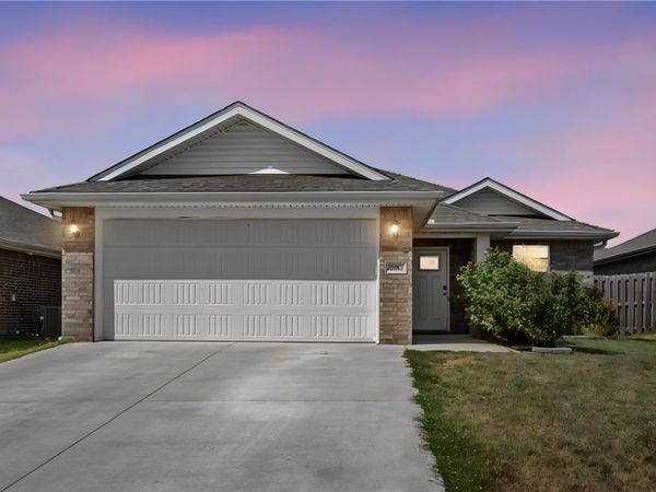 6003 NW Ettie May Street , Bentonville, AR 72713