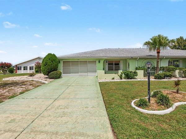 385 CLUB MANOR DRIVE , SUN CITY CENTER, FL 33573