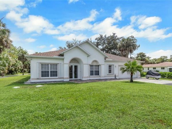330 17TH ST SW, NAPLES, FL 34117
