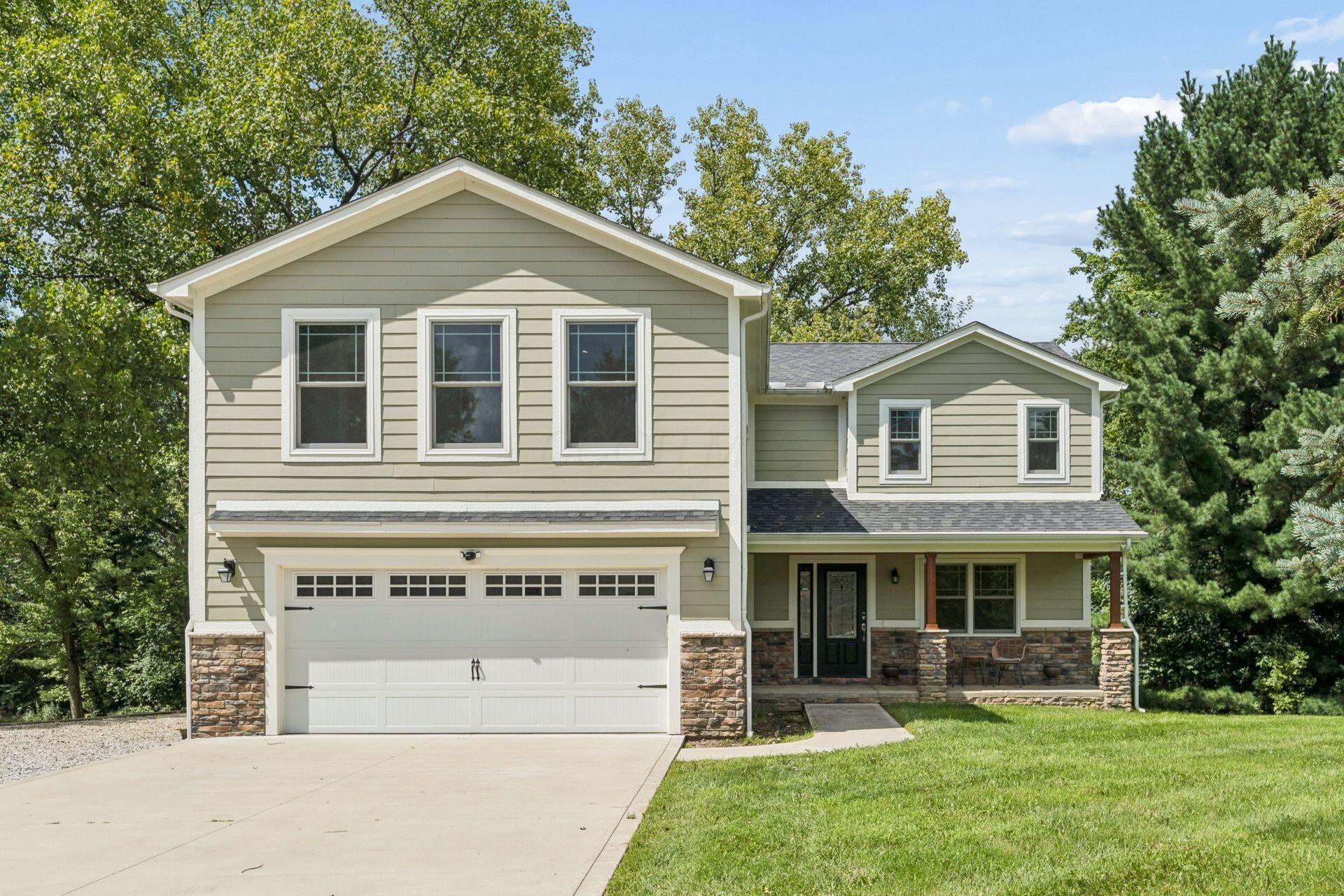 251 Needles Drive Sw, Pataskala, OH 43062 Main Photo