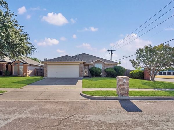6700 Daffodil Court, Fort Worth, TX 76137