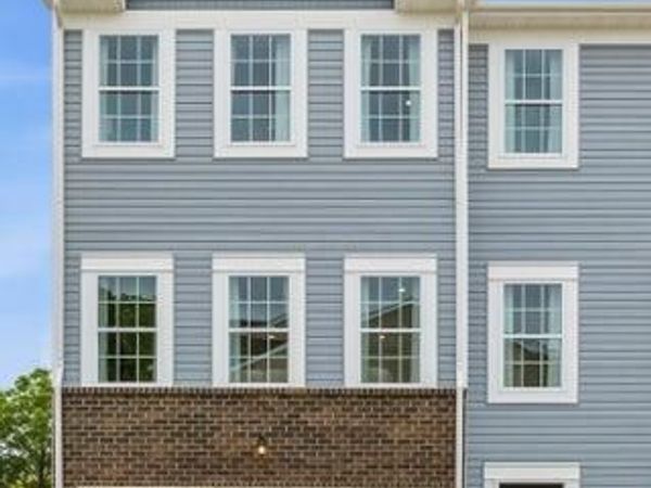 5622 Village Channel Drive , Canal Winchester, OH 43110