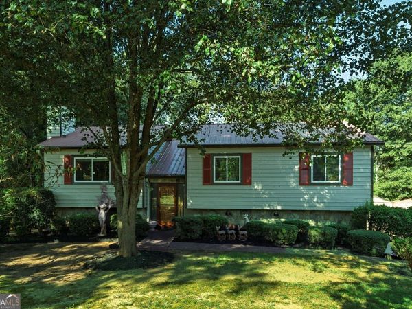 101 Holly Creek Court, Woodstock, GA 30188