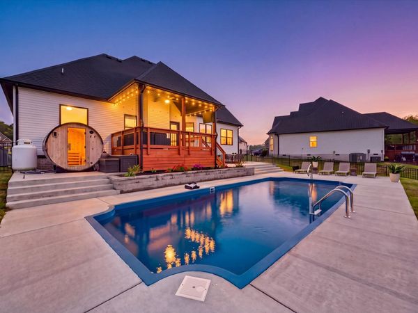 434 Crestwicke Ct , Clarksville, TN 37043